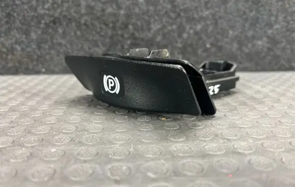 Mercedes-Benz E W211 Hand brake release handle 2114270020