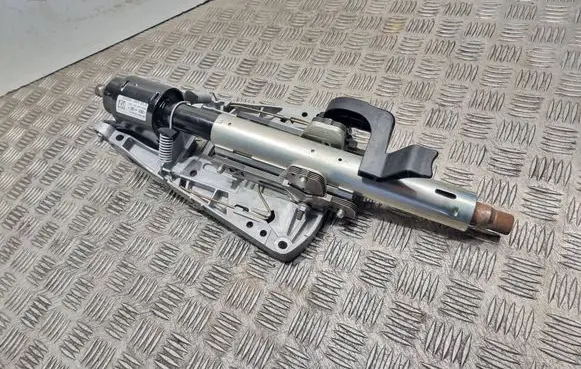 Mercedes-Benz E W212 Steering wheel axle A2124602316
