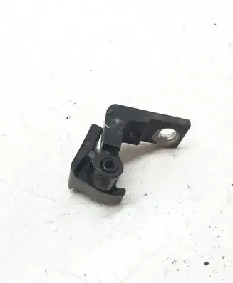 Audi A4 S4 B7 8E 8H Front door lower hinge A046573