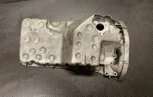 Oil sump