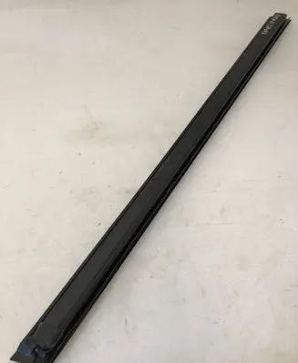 BMW X1 U11 Rubber seal front door window/glass 9451513
