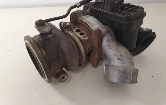 Audi Q2 - Turbo 04C145703M