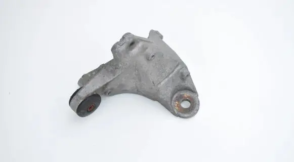 Audi A4 S4 B5 8D Engine mounting bracket 8D0399114L