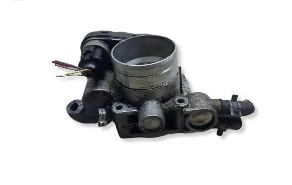 Volkswagen PASSAT B5 Throttle valve 06B133062FKASACJA 06B133062F