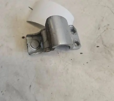Tailgate/trunk/boot hinge