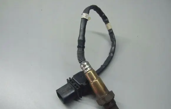 Volkswagen Golf V Lambda probe sensor 07C906262BH