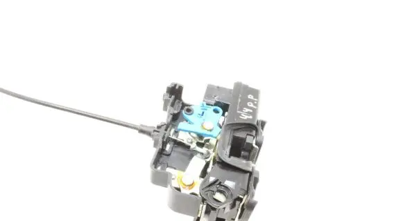 Opel Antara Front door lock