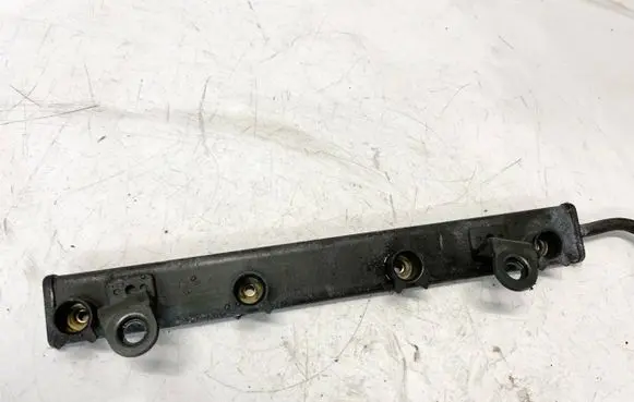 Fuel main line pipe