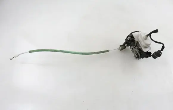 Audi A3 S3 8L Front door lock 8L1837015