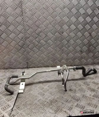 Volvo XC40 Engine coolant pipe/hose 32222086