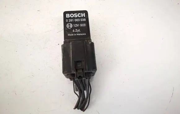 Skoda Octavia Mk2 (1Z) Glow plug pre-heat relay 0281003038 038907281d