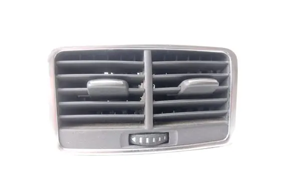 Rear air vent grill
