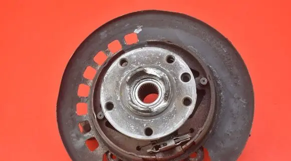 Audi Q7 4L Front wheel hub spindle knuckle 7L8505435