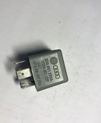 Seat Exeo (3R) Other relay 8D0951253A