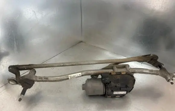 Audi A6 S6 C7 4G Front wiper linkage and motor 4G1955119