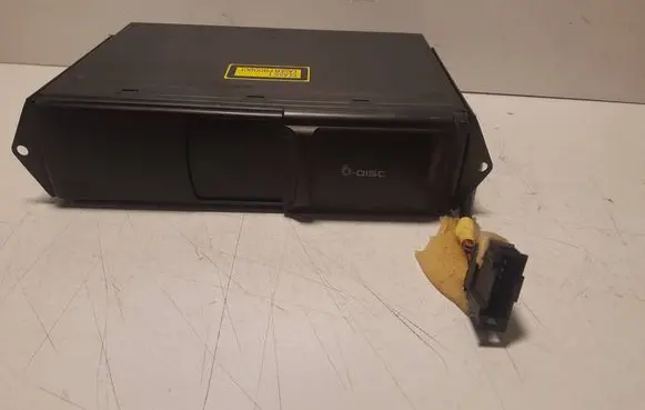 Skoda Octavia Mk2 (1Z) CD/DVD changer 1J5035111A