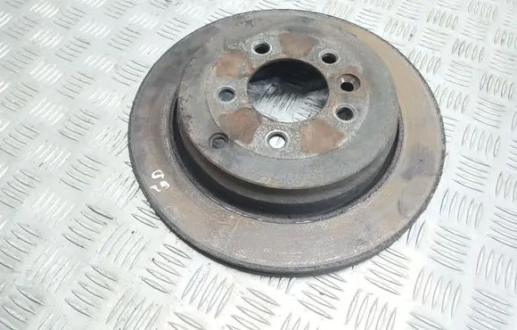 Land Rover Discovery 3 - LR3 Rear brake disc