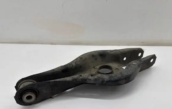 BMW 2 F22 F23 Rear upper control arm/wishbone 6867541