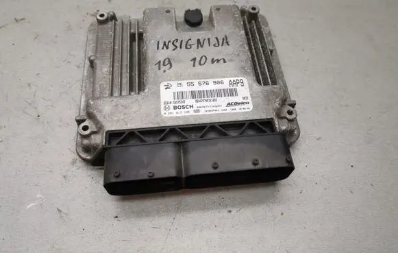 Opel Insignia A Engine control unit/module 0281017105 55576906