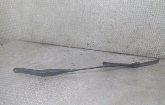 Ford Focus Windshield/front glass wiper blade 4M5117526CC