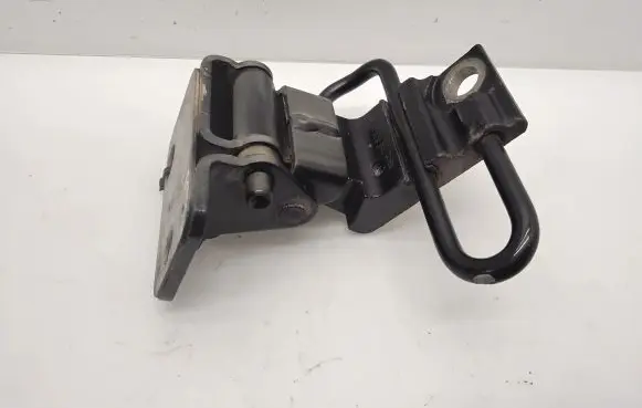 Audi Q7 4L Rear door lower hinge 4L0833411