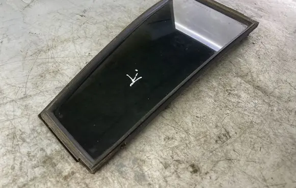 Rear vent window glass