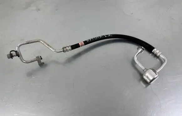 KIA Optima Air conditioning (A/C) pipe/hose 97762D4430