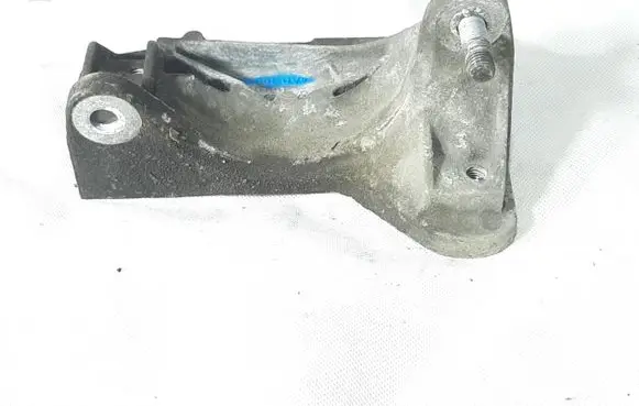 Audi A6 S6 C4 4A Engine mount bracket 4A0199354