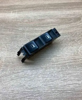 BMW 3 E46 Electric window control switch 8381514 03120220