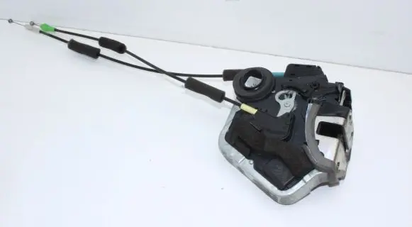 Lexus CT 200H Rear door lock