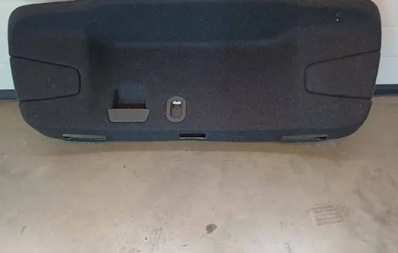 Audi A3 S3 8V Tailgate/boot cover trim set 8V7867975B