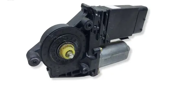 Volkswagen PASSAT B5 Front door window regulator motor 0130821694KASACJ 0130821694