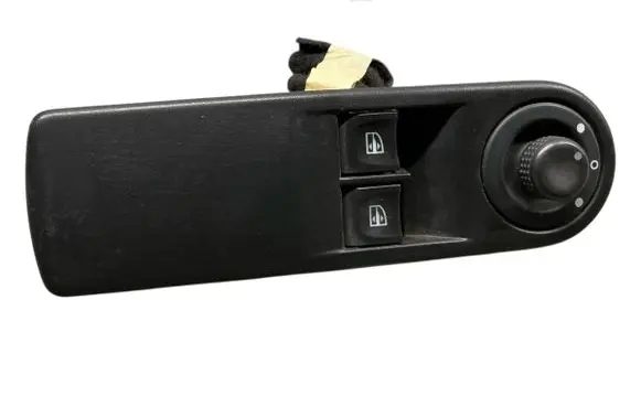 Renault Clio IV Electric window control switch 809611667R