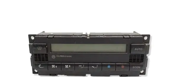 Volkswagen PASSAT B5 Climate control unit 