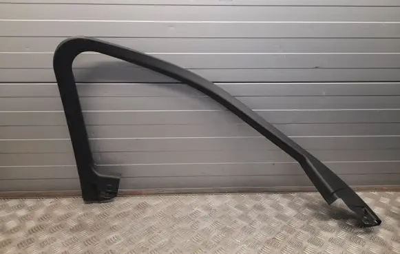 Alfa Romeo Stelvio Front door window/glass frame 156129243