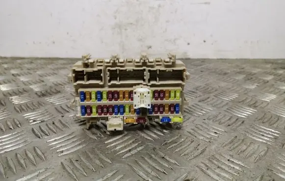 Nissan X-Trail T32 Fuse module