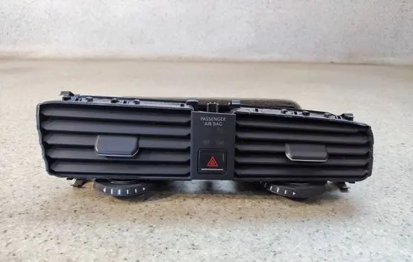 Volkswagen Golf VII Dash center air vent grill 5G1819728AE22 5G1819728AE