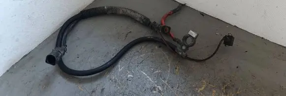 Ford Galaxy Positive cable (battery)