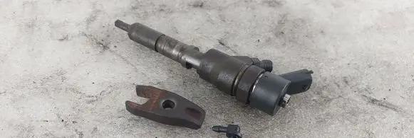 Citroen Xsara Picasso Fuel injector 0445110062 9640088780