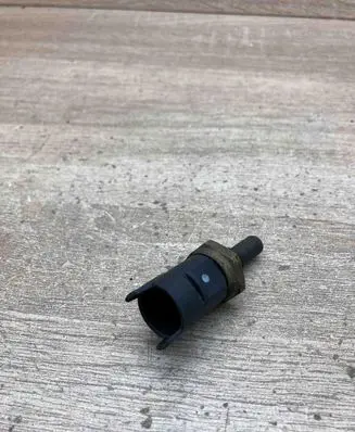BMW 5 E39 Coolant temperature sensor 1703993