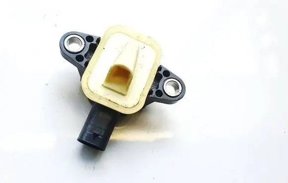 Audi A7 S7 4G Airbag deployment crash/impact sensor 4h0955557 0587tb4