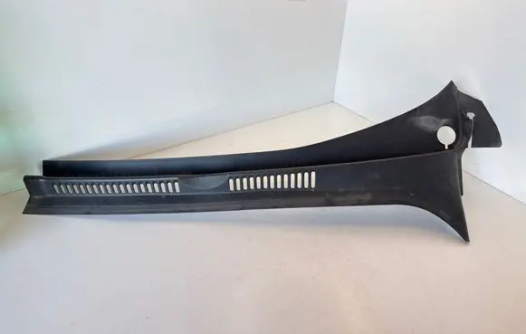 Volkswagen Golf Plus Wiper trim 5M0819403B