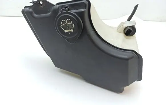 BMW Z4 E85 E86 Windshield washer fluid reservoir/tank 7110854 61677110854