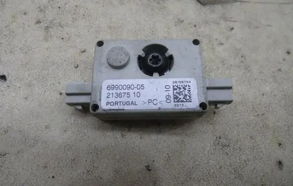 BMW 6 F12 F13 Antenna control unit 6990090