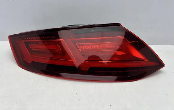 Audi TT TTS Mk2 Rear/tail lights 8S0945095E