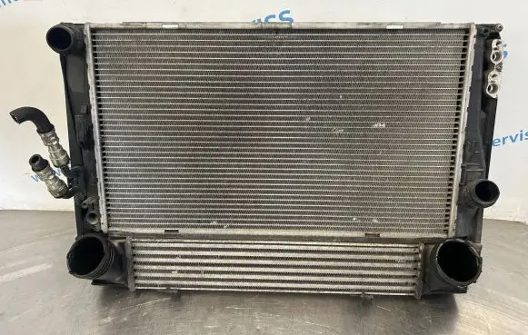BMW 1 E81 E87 Radiator set 7524916 7524914 17107524914