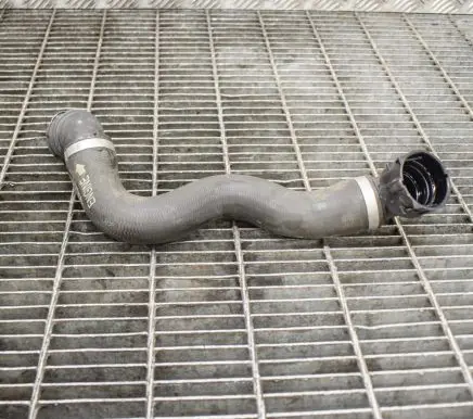 Mercedes-Benz C W205 Engine coolant pipe/hose A2055017484