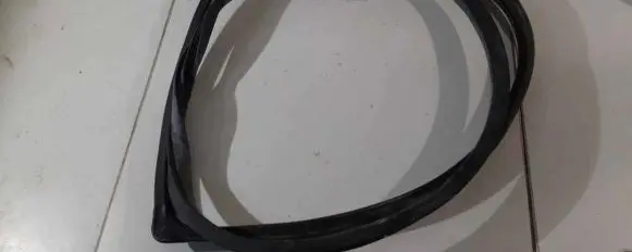 Renault Zoe Rear door rubber seal (on body) 