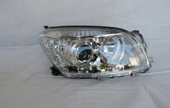 Toyota RAV 4 (XA20) Headlight/headlamp 8113042311