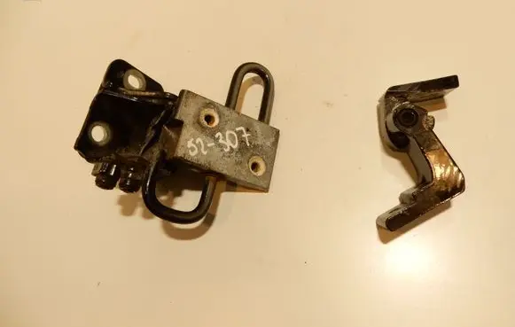 Audi A6 S6 C6 4F Rear door lower hinge 8E0833411E 52307